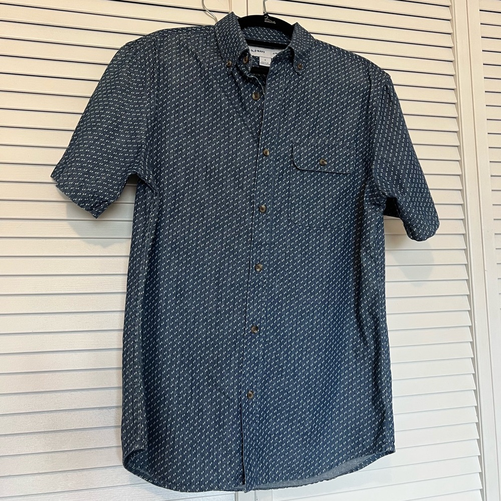 Old navy Mens/big boy  shirts size S